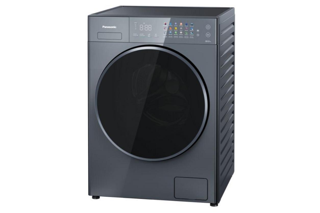 Lồng giặt 13 kg hỗ trợ giặt nhiều đồ hơn trong một mẻ, phù hợp gia đình đông người.