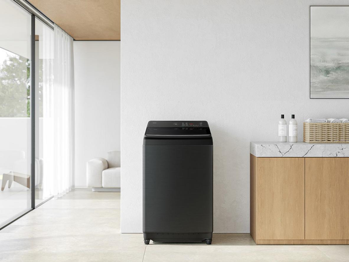 15kg và 700 vòng/phút giúp giặt gọn và khô nhanh hơn.