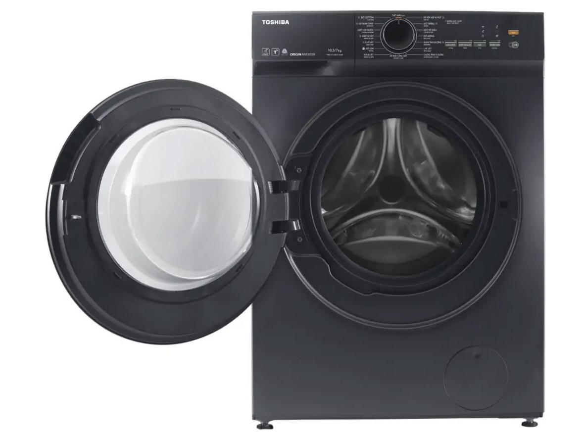 Bảng điều khiển LED và thiết kế cửa trước hiện đại của Toshiba.