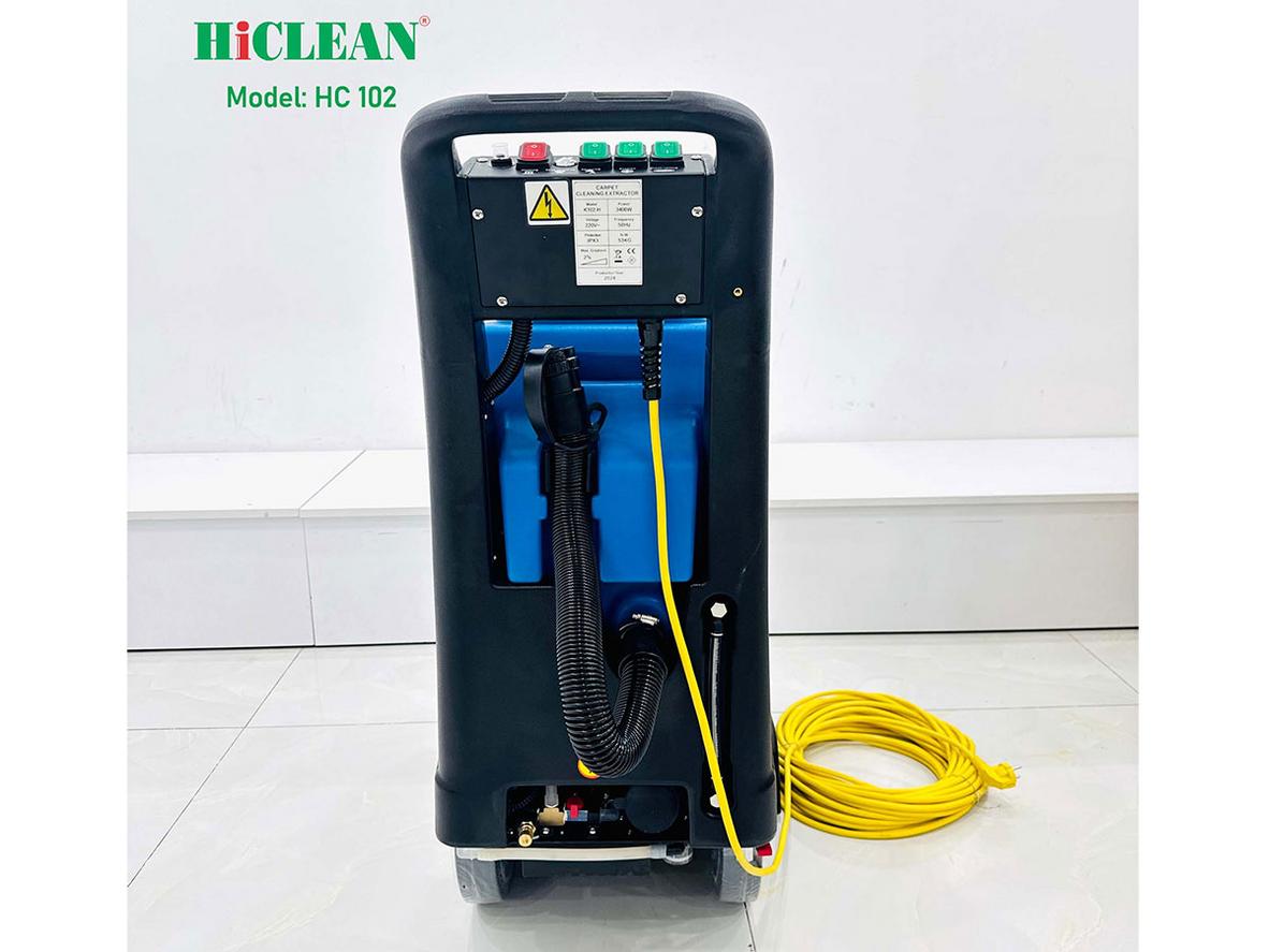 Ba bước phun - chà - hút giúp tăng hiệu quả làm sạch sâu và rút ngắn thời gian vệ sinh.