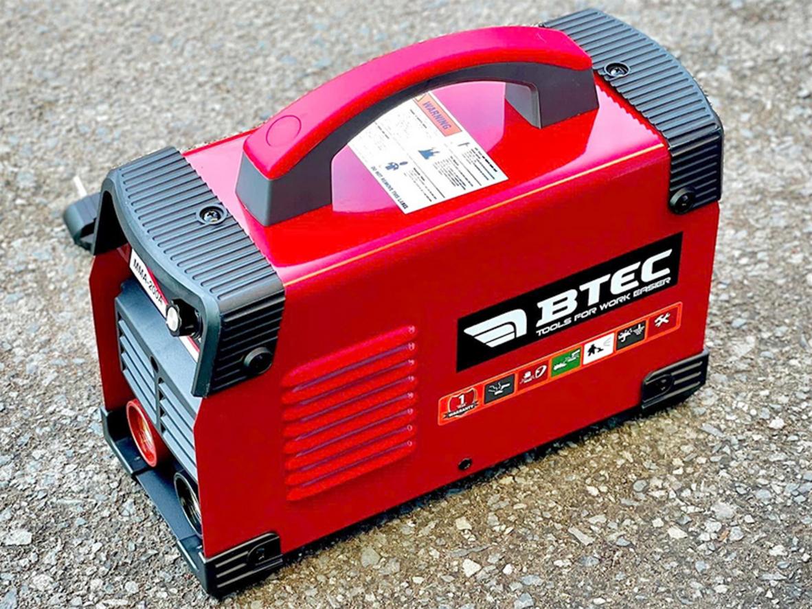 IGBT giúp máy vận hành ổn định và tiết kiệm điện hơn.
