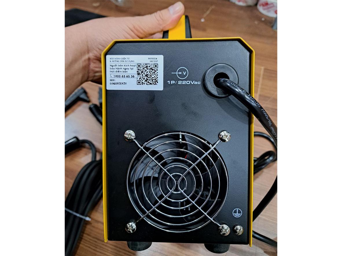 Công nghệ IGBT giúp mồi hồ quang nhanh và hàn ổn định hơn.