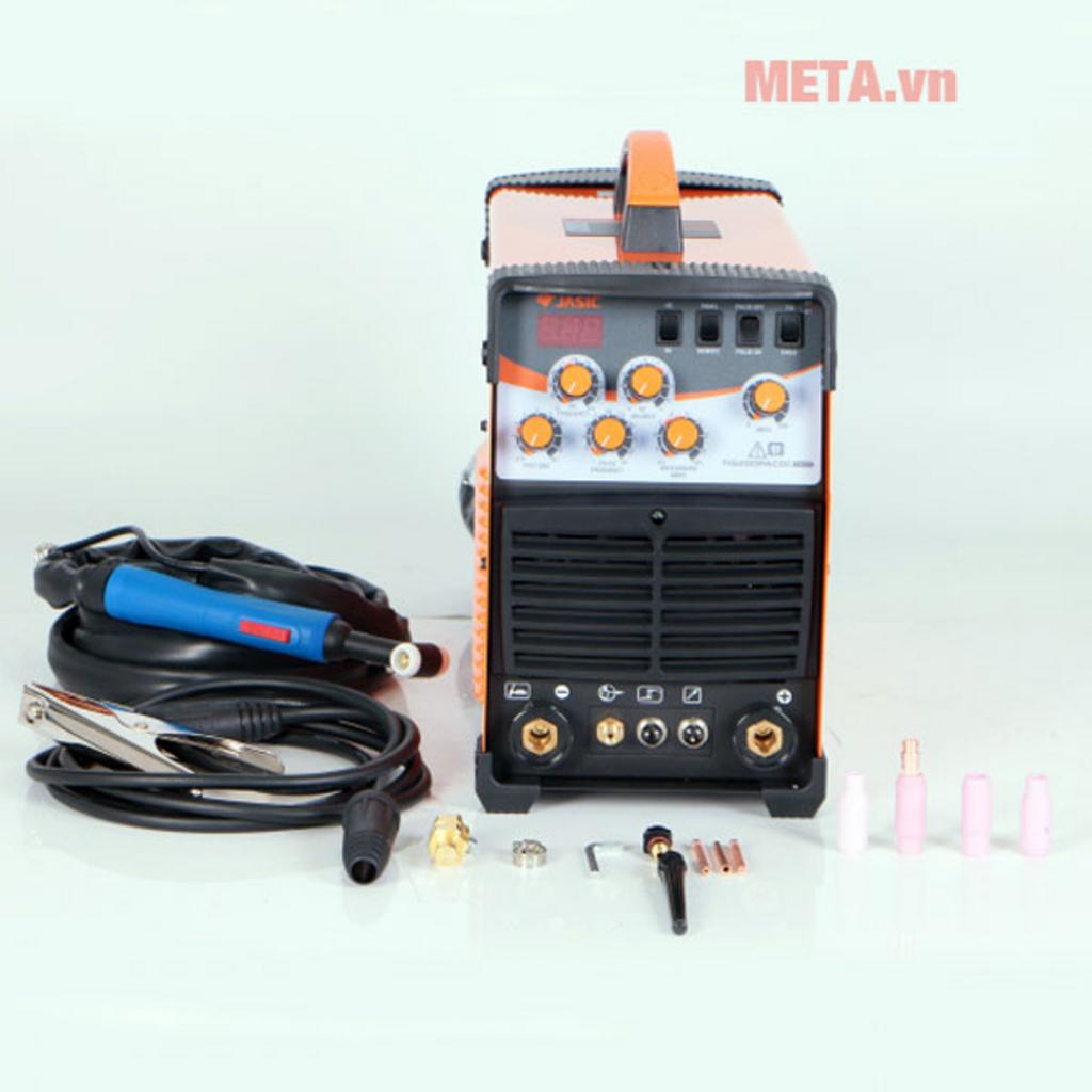 TIG AC/DC và MMA trên cùng một máy giúp xưởng làm việc linh hoạt hơn.