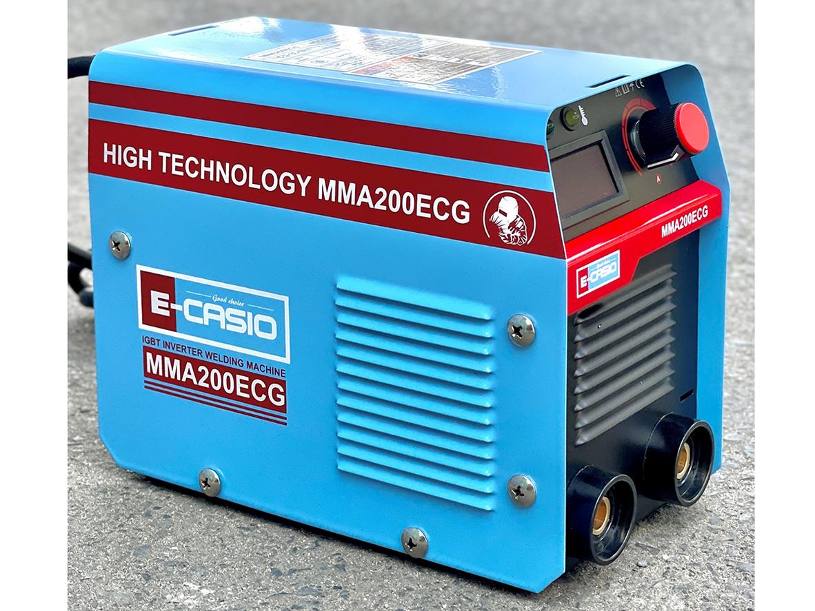 E-Casio MMA-200ECG cho khả năng hàn ổn định, thiết kế mini và khả năng di chuyển linh hoạt.