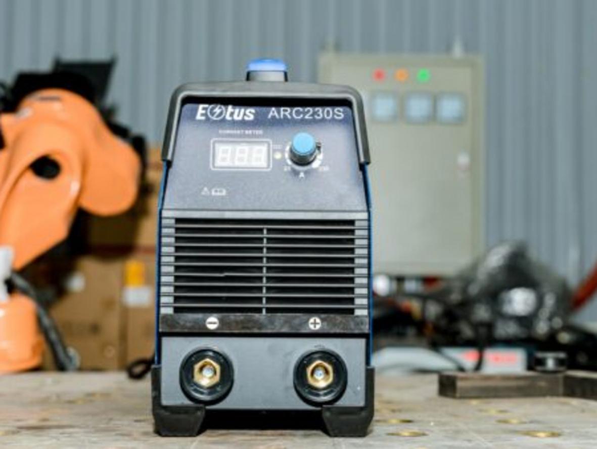 IGBT Inverter giúp hồ quang ổn định và tối ưu điện năng.