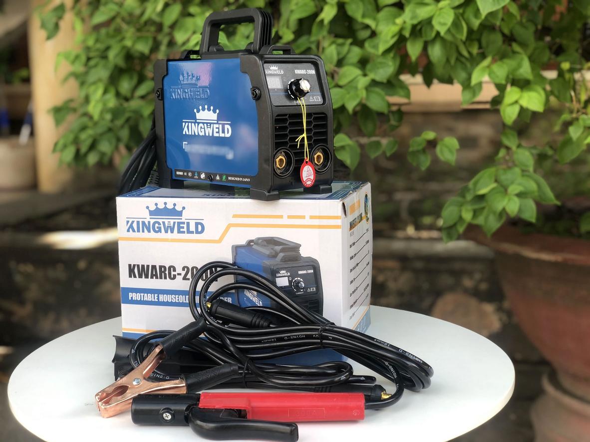 Kingweld KWARC 200N nhỏ gọn, cơ động, phù hợp hàn que dân dụng và cơ khí nhỏ.