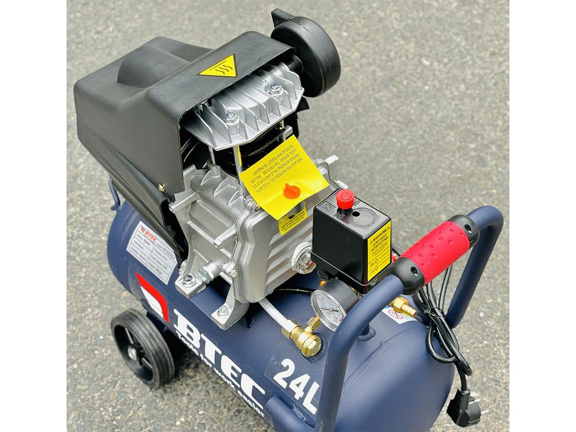 Bình 24 lít cân bằng giữa sức chứa và tính cơ động.