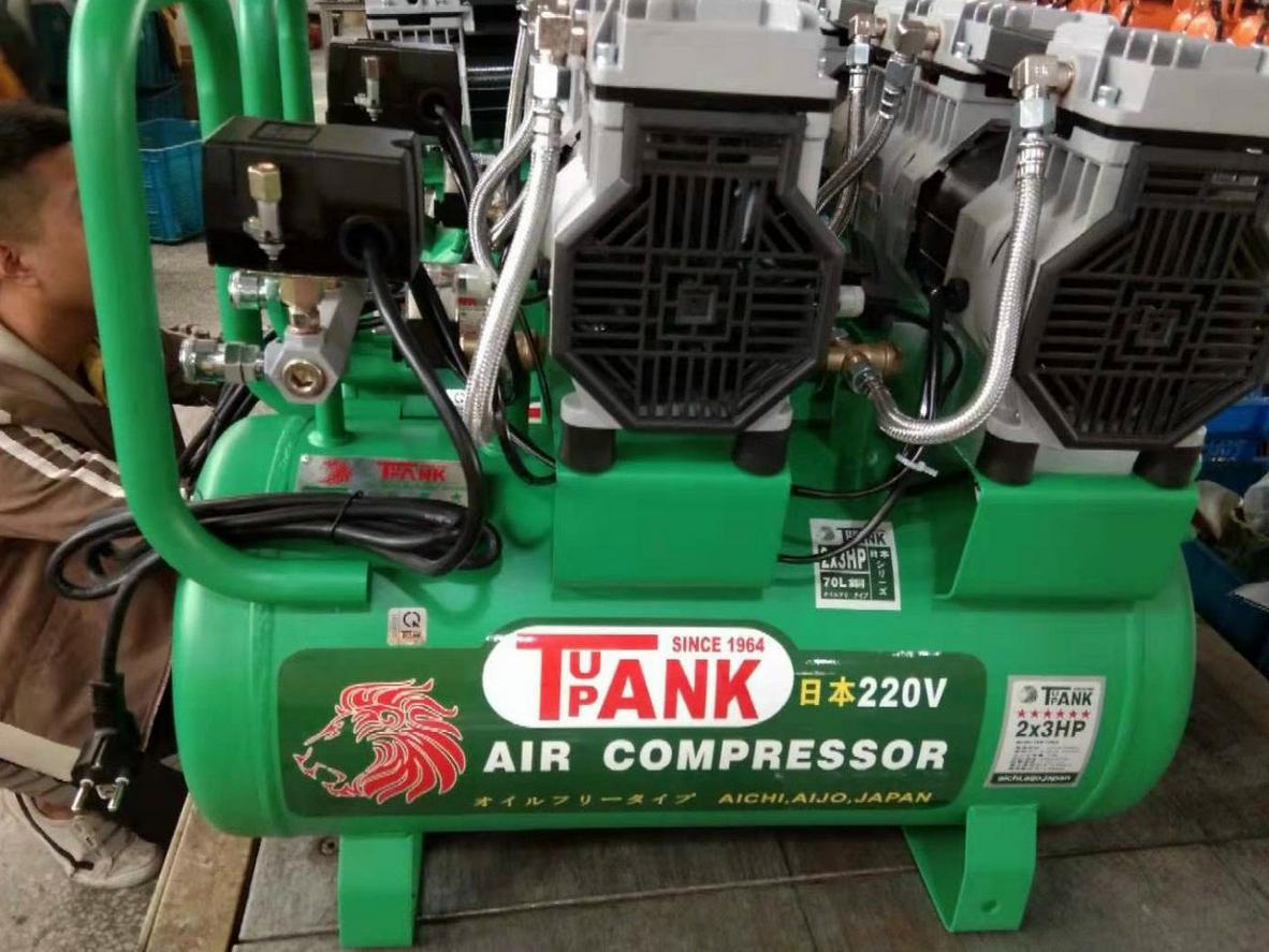 Tổng quan Máy nén khí không dầu, giảm âm TAK-70 (70 lít - 3HP x 2)