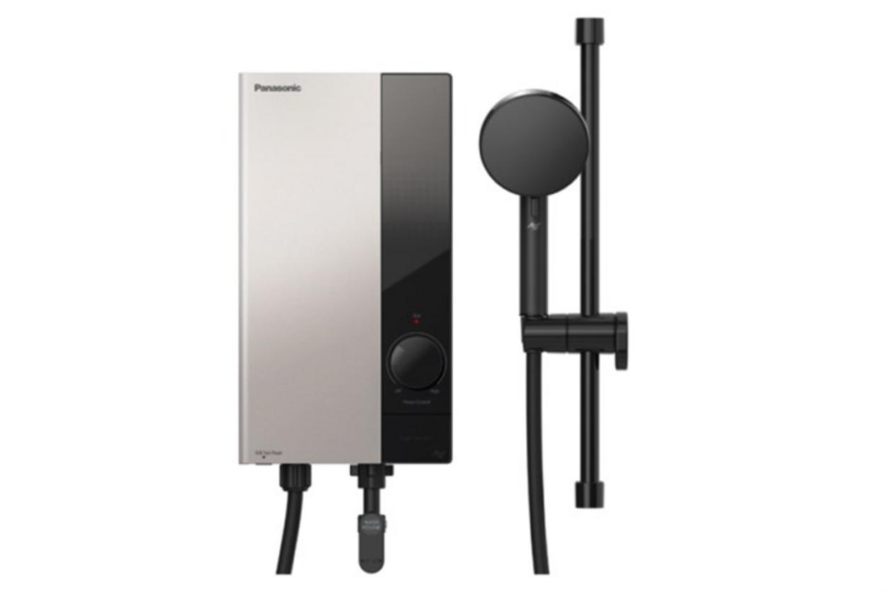Panasonic DH-4US1VS thiết kế gọn, phù hợp phòng tắm gia đình có nguồn nước ổn định.
