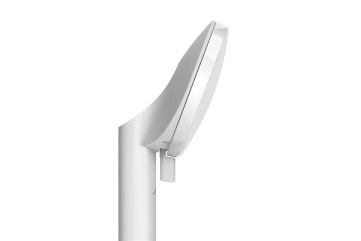 Panasonic DH-4US1VW nổi bật với thiết kế gọn, làm nóng nhanh và phù hợp không gian phòng tắm nhỏ.