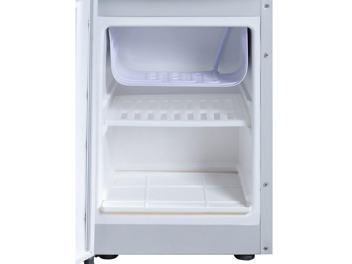 550W làm nóng và 120W làm lạnh giúp máy đáp ứng nhanh nhu cầu dùng hằng ngày.