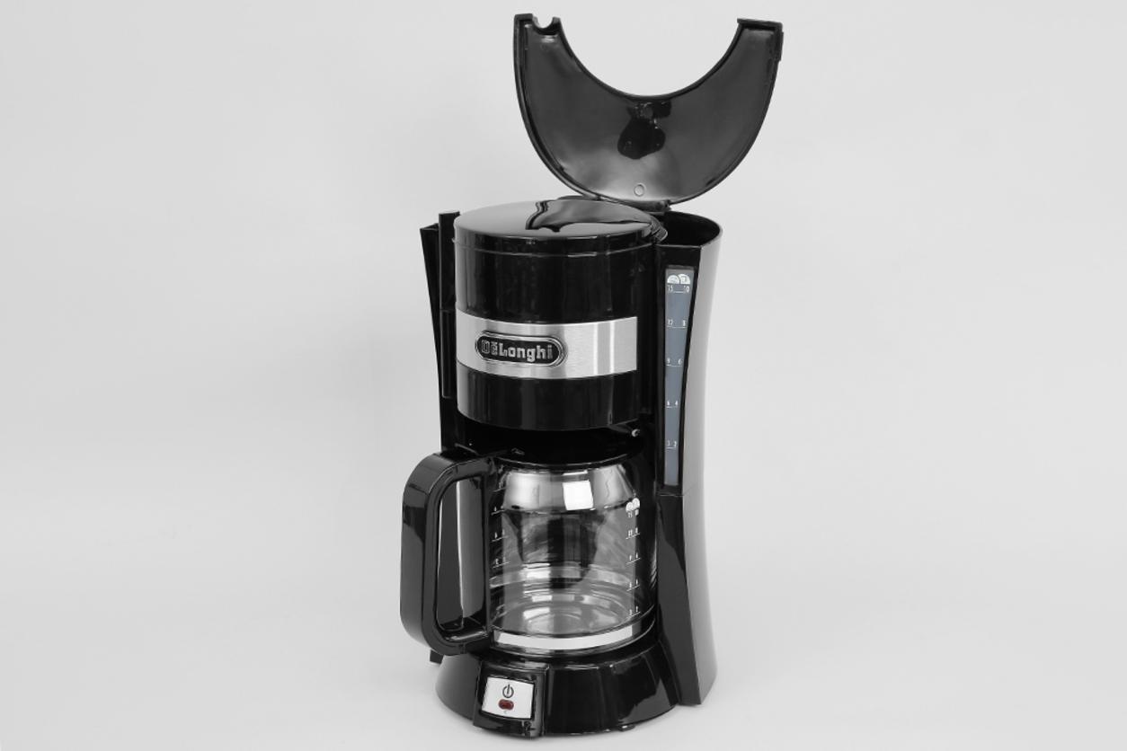 Bình 1.25 lít đáp ứng tốt nhu cầu pha nhiều tách trong một lần.
