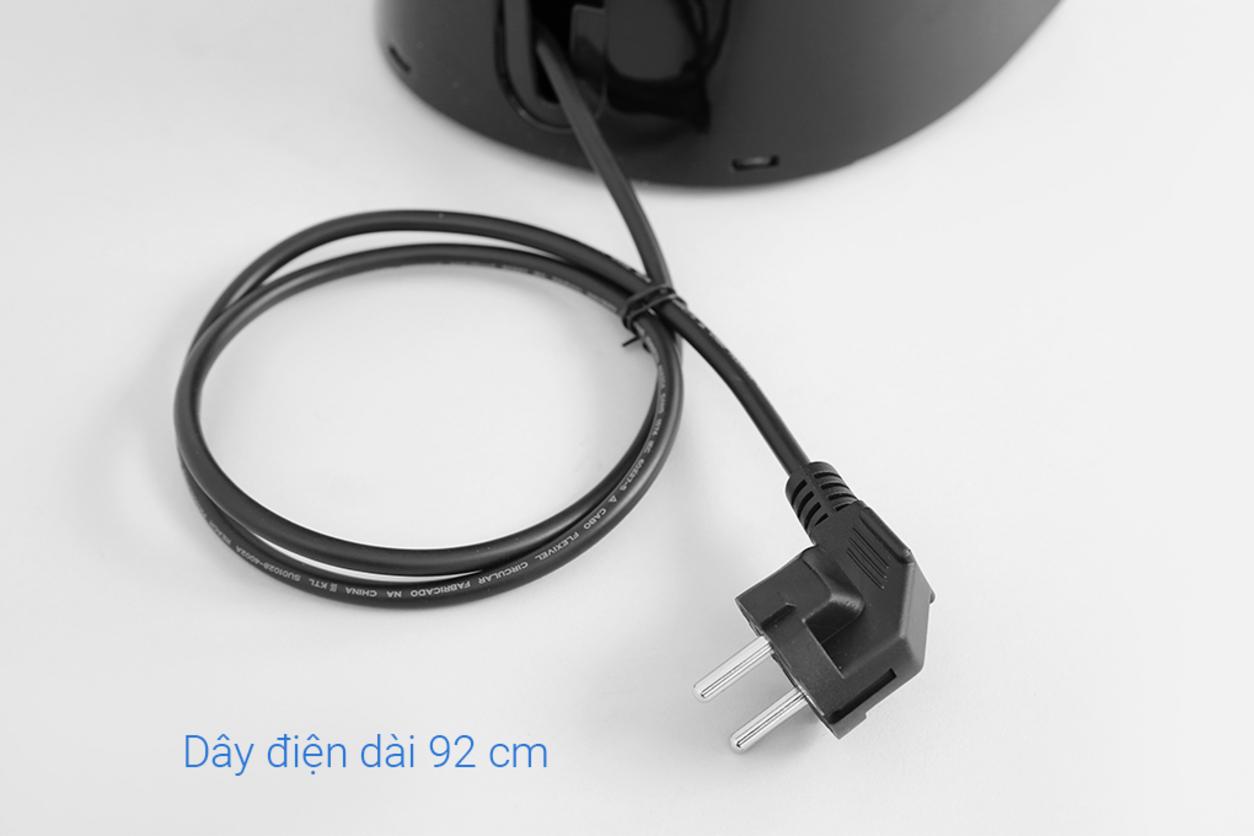 Công suất 900W giúp pha nhanh, tiết kiệm thời gian chờ.