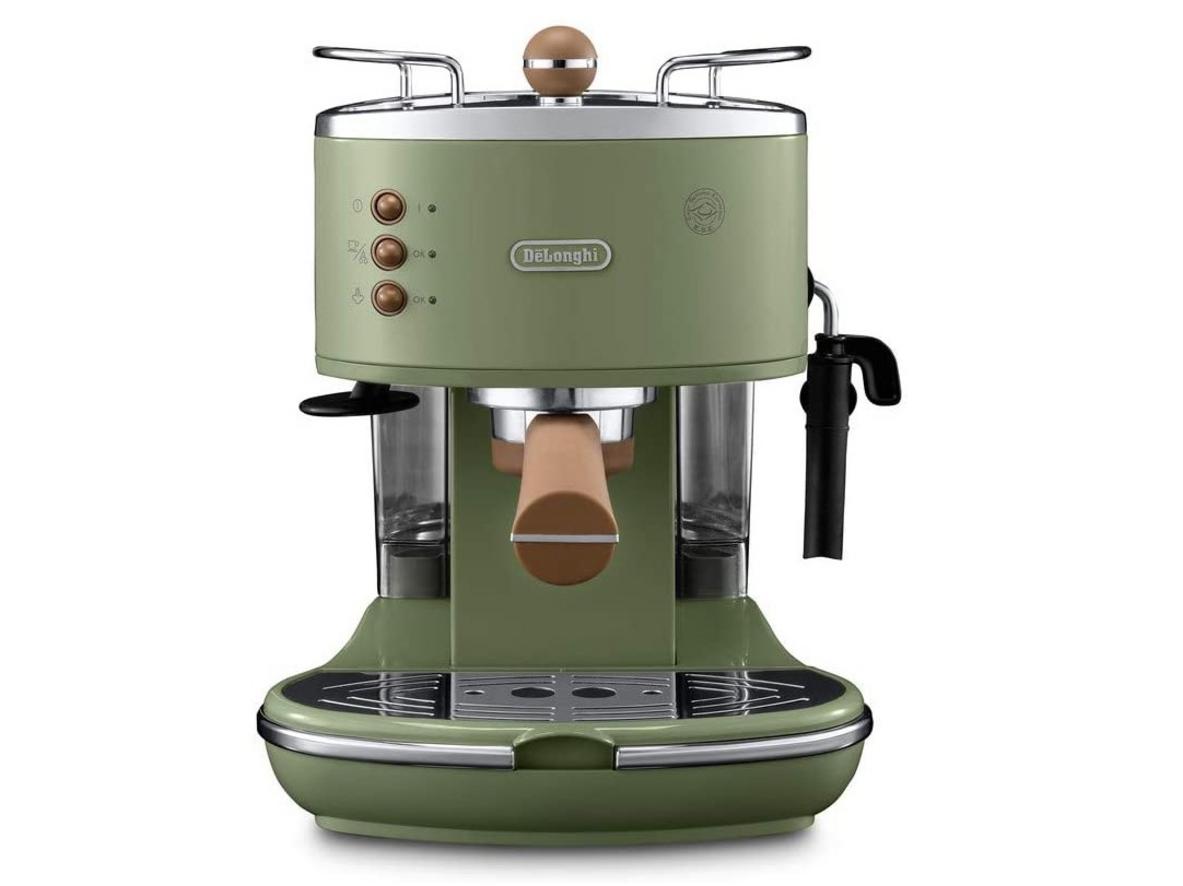 Delonghi ECOV311.GR nổi bật với thiết kế Icona Vintage sang trọng và thao tác pha dễ làm quen.
