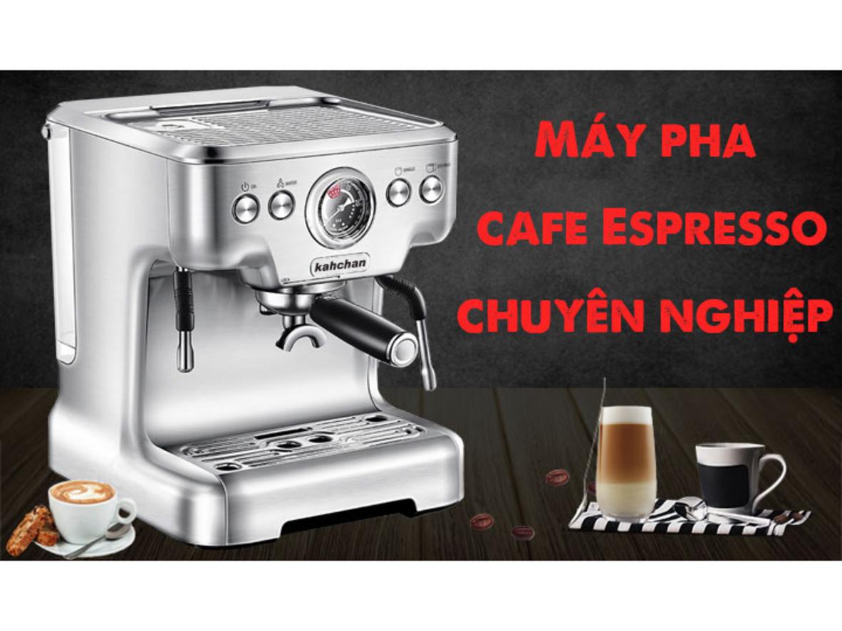 Vỏ inox và nút nhấn giúp máy bền, dễ vệ sinh và thao tác nhanh.