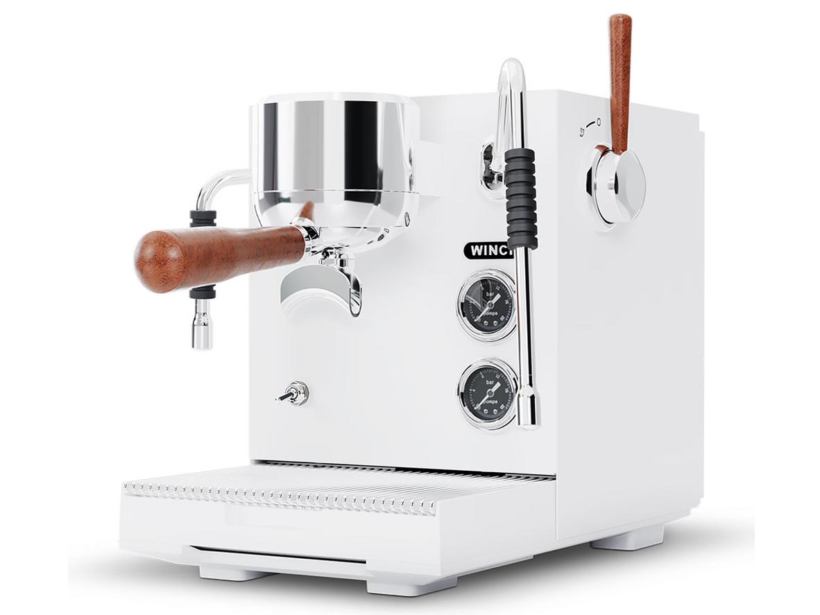 Cấu hình chuyên nghiệp giúp EM56 cho độ ổn định cao khi pha liên tục.