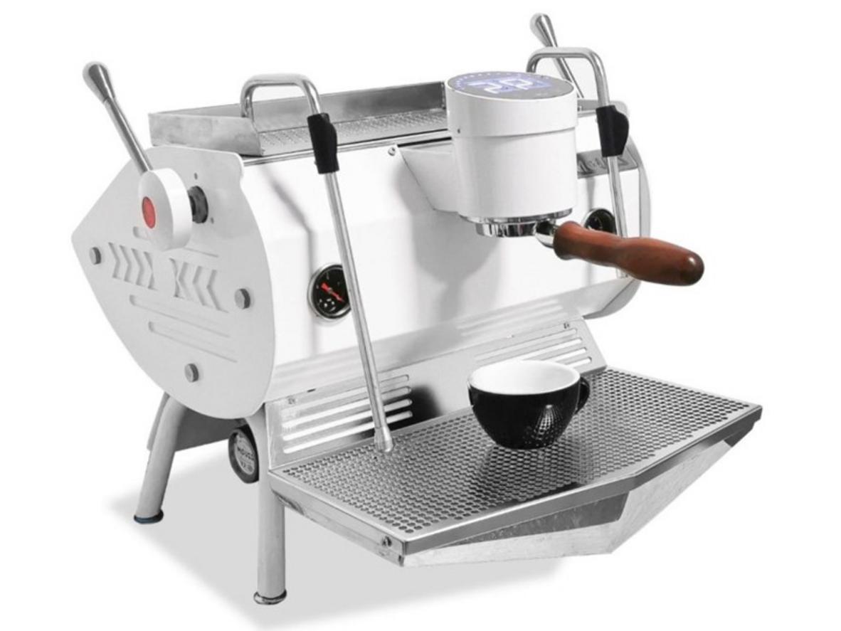 Máy pha cà phê Lacilio Hunter 1 Group với thiết kế gọn, mạnh, phù hợp quán nhỏ và takeaway.