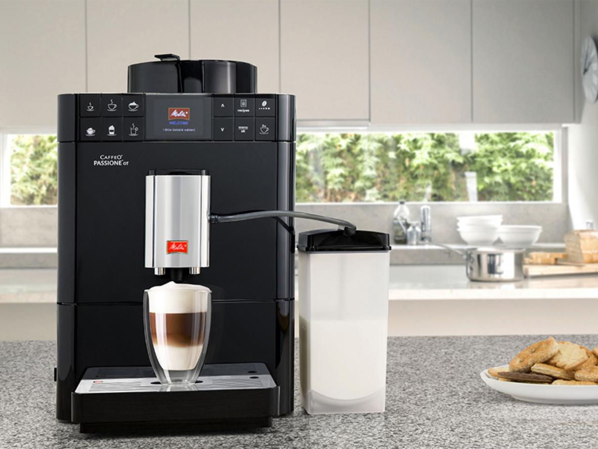 One Touch và Auto Cappuccinatore giúp pha cappuccino, latte nhanh và đồng đều.