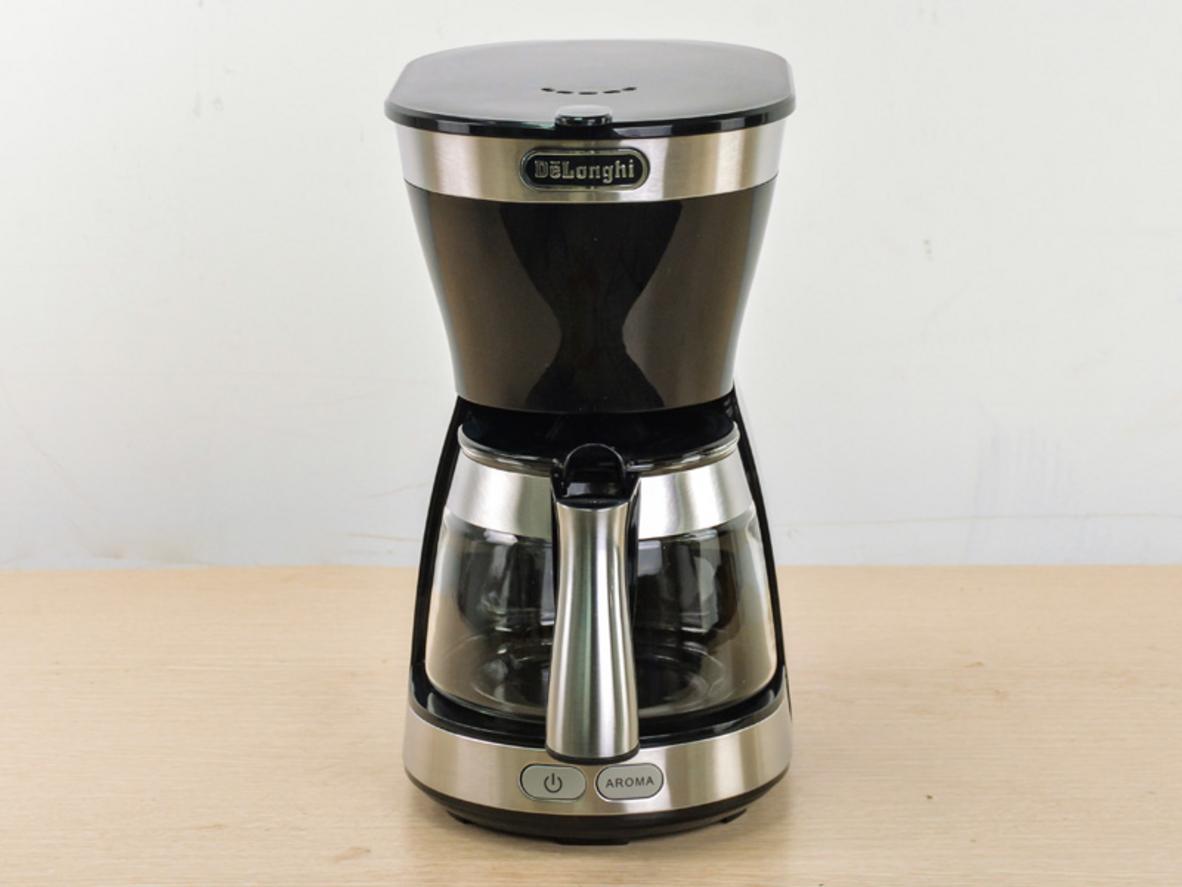 Các tính năng chính của Delonghi ICM12011.BK tập trung vào sự tiện lợi và vị cà phê ổn định.