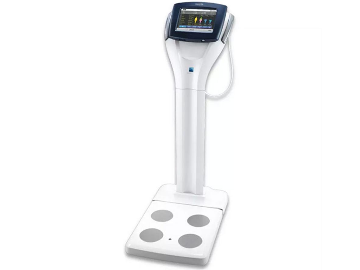 Máy phân tích thành phần cơ thể Tanita MC-980MA (Đa tần)