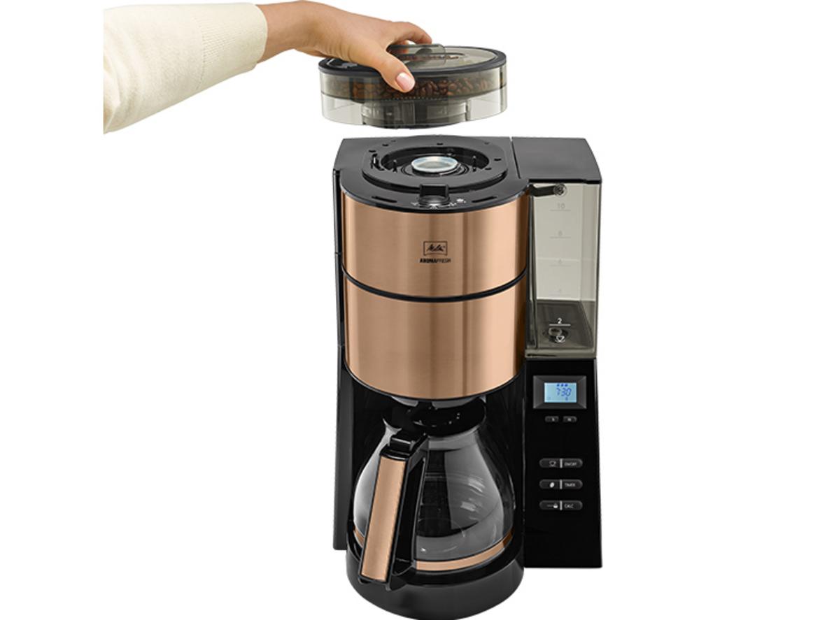 Cối xay tích hợp giúp cà phê được xay ngay trước khi pha.