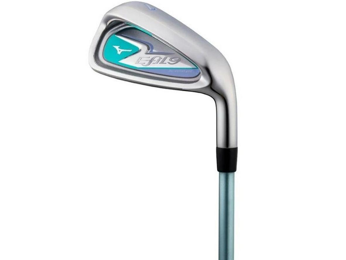Shaft graphite flex L giúp giảm mỏi tay, dễ swing hơn.