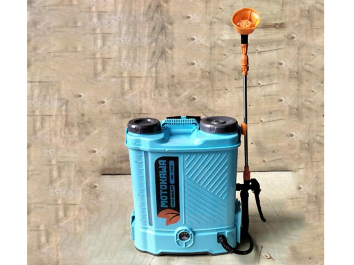 Bơm MK-3600 cho lưu lượng 3.6 lít/phút, phun đều và liên tục.