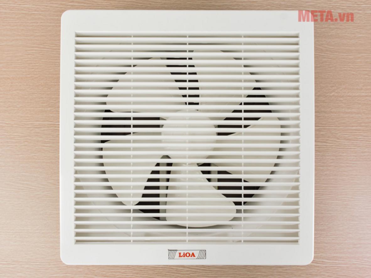 Vỏ nhựa cao cấp giúp quạt thông gió LiOA EVF30B2 bền và dễ vệ sinh.