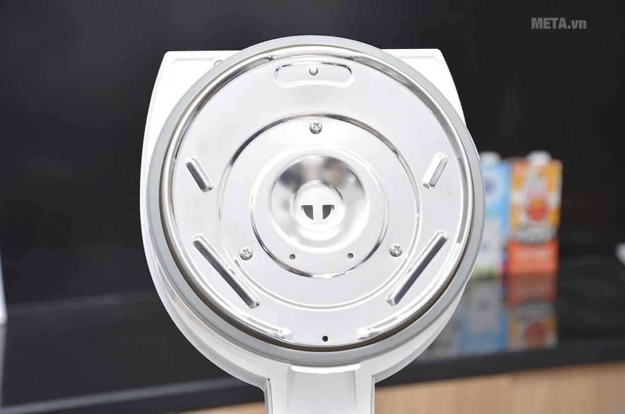 Công suất 875W giúp bình đáp ứng nhu cầu đun nước nóng nhanh mỗi ngày.