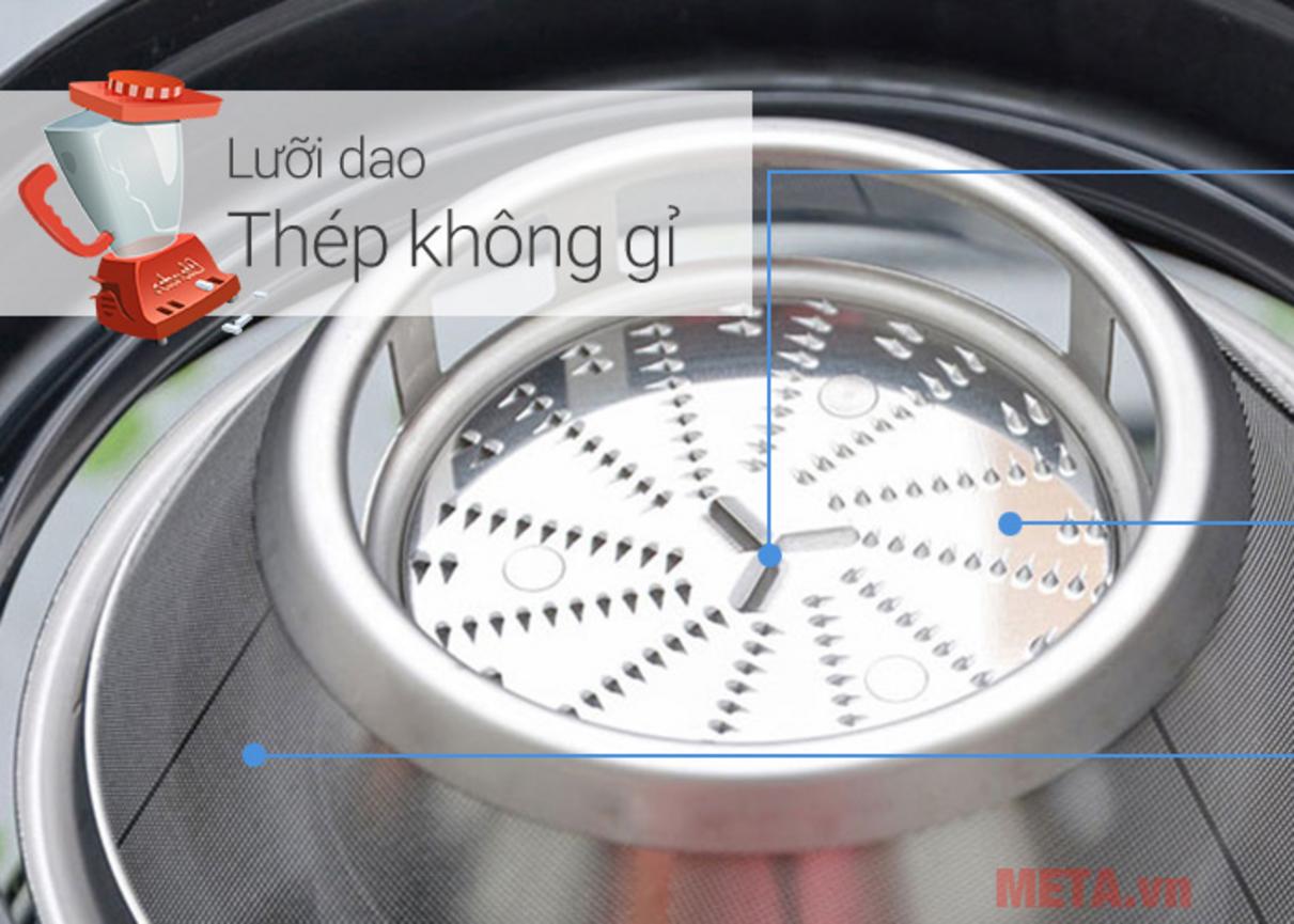 Công suất 500W giúp ép nhanh và tiện hơn.