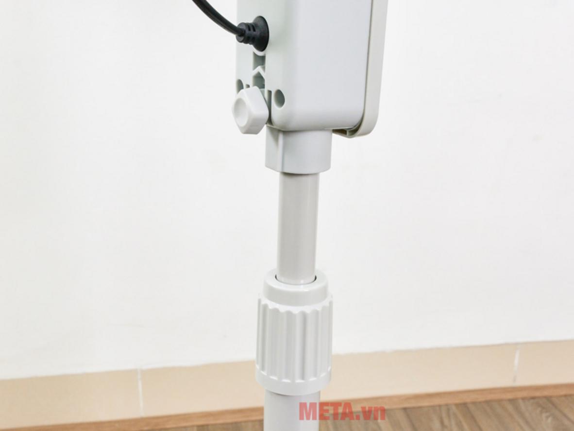 Động cơ bạc thau quấn dây đồng giúp quạt chạy ổn định, bền bỉ.