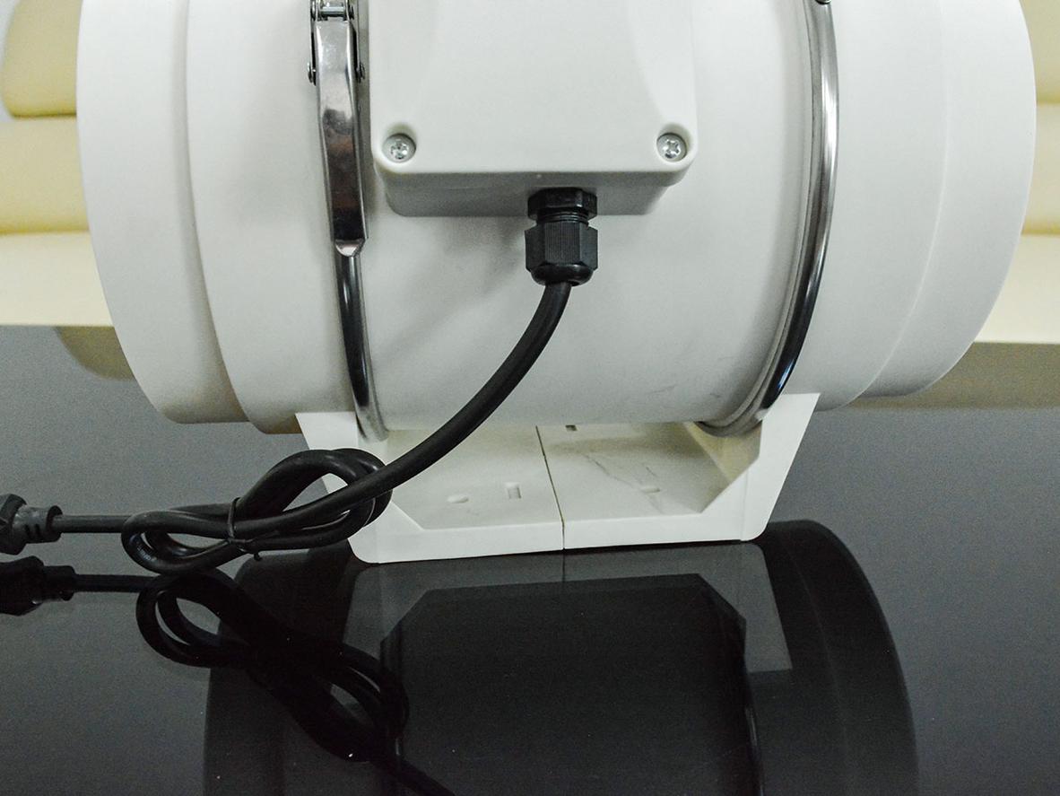 Khả năng hút mùi và đẩy gió mạnh của Sunfan HT-200P