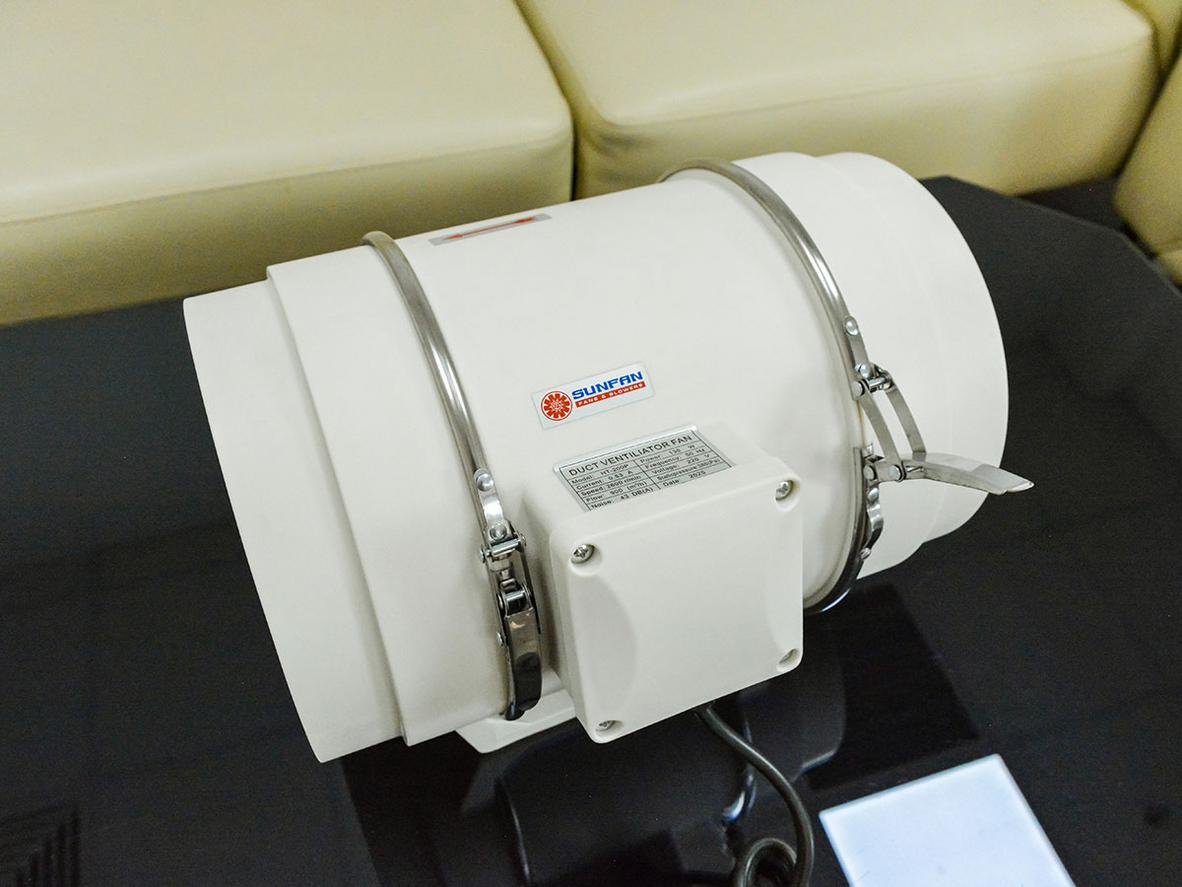 Thiết kế gọn và vận hành êm của Sunfan HT-200P
