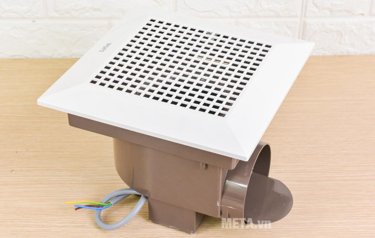 Ống thổi ngang 100mm giúp quạt thông gió gắn trần LiOA EVF24CU7 dễ nối ống dẫn khí.