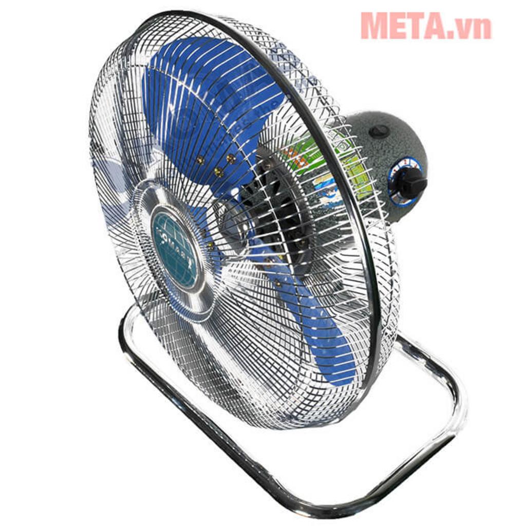 Thiết kế quạt sàn giúp Komasu BS40TN thổi gió mạnh và tập trung.