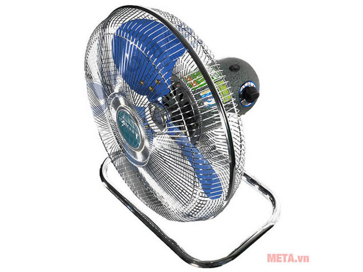 Sải cánh 50cm tạo luồng gió rộng và đẩy gió xa hơn.