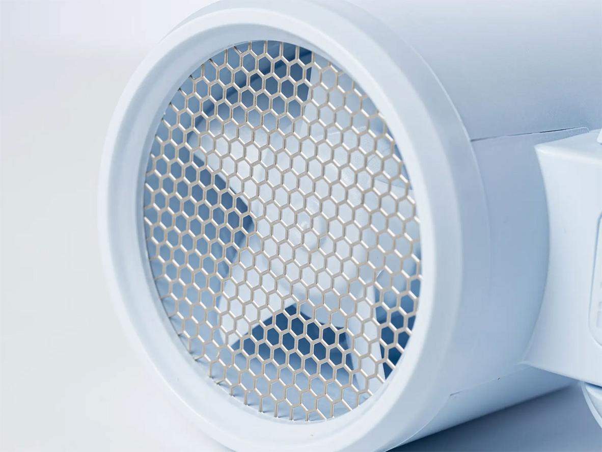 Quạt sạc cầm tay Nanoco NHF3081 nhỏ gọn, dễ mang theo, phù hợp dùng hằng ngày.