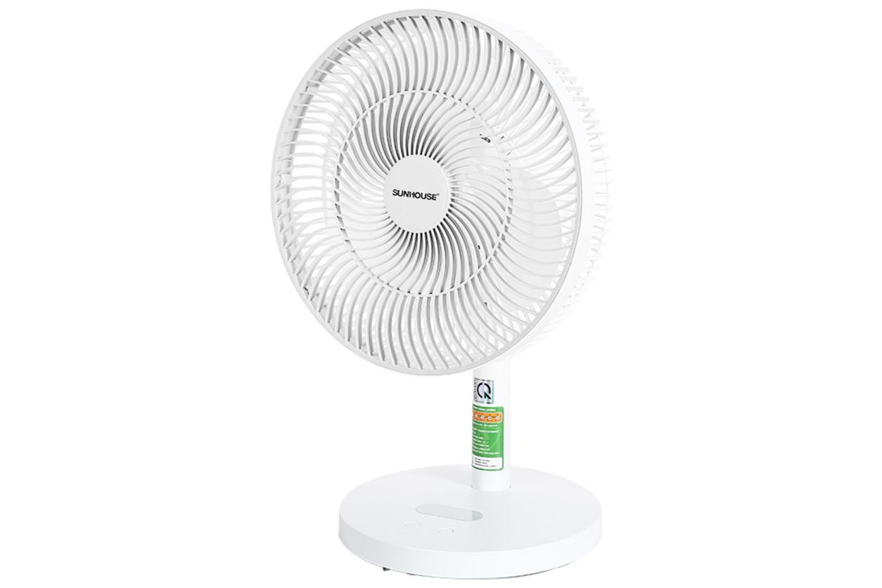 Động cơ DC và motor bạc đạn giúp quạt vận hành êm, bền bỉ hơn.
