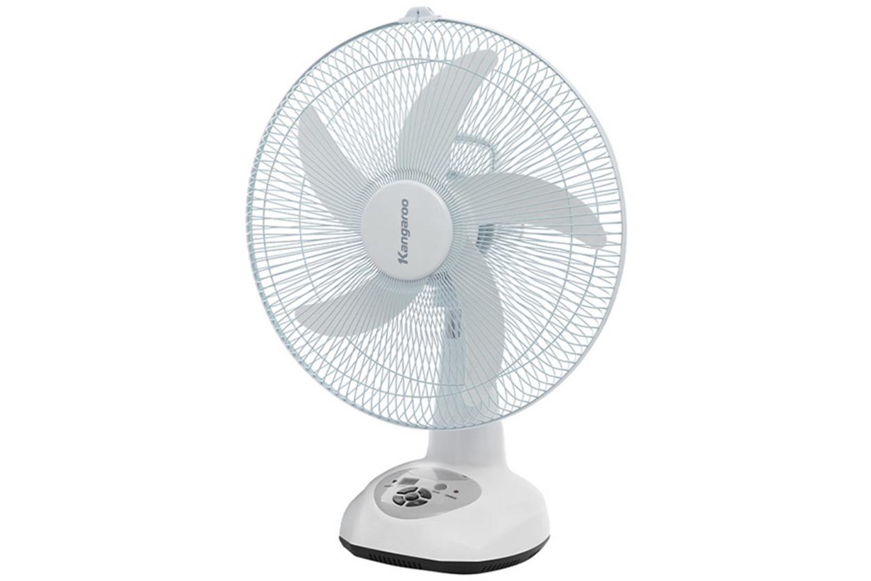 KG735 nổi bật ở khả năng chỉnh gió linh hoạt và tiện ích đa năng.