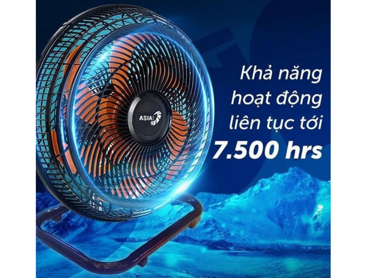 Chân quỳ vững chắc giúp quạt hạn chế rung lắc và đứng ổn định khi vận hành.