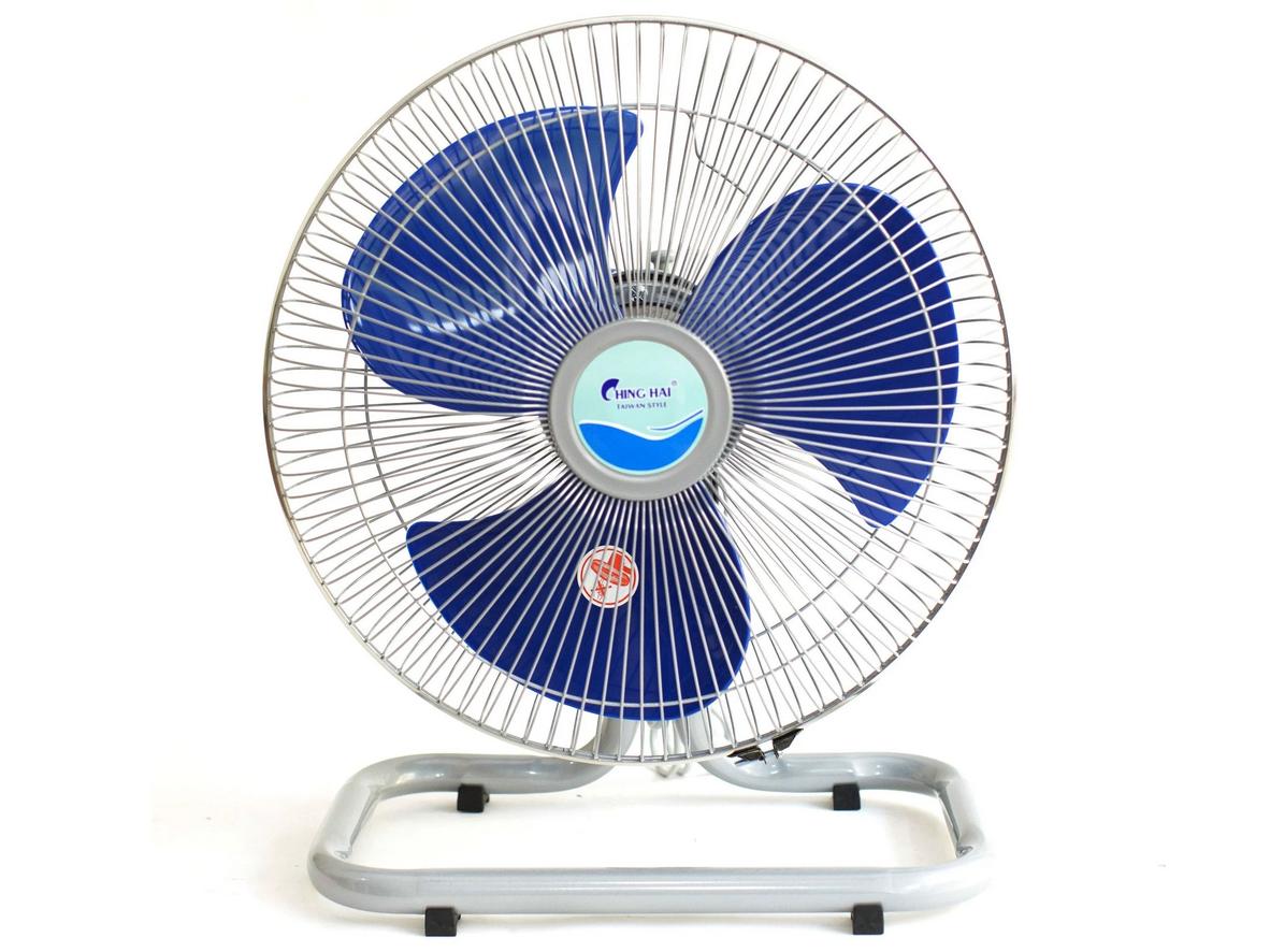 Quạt sàn chân quỳ Ching Hai FF802 gọn, vững và phù hợp làm mát cá nhân.
