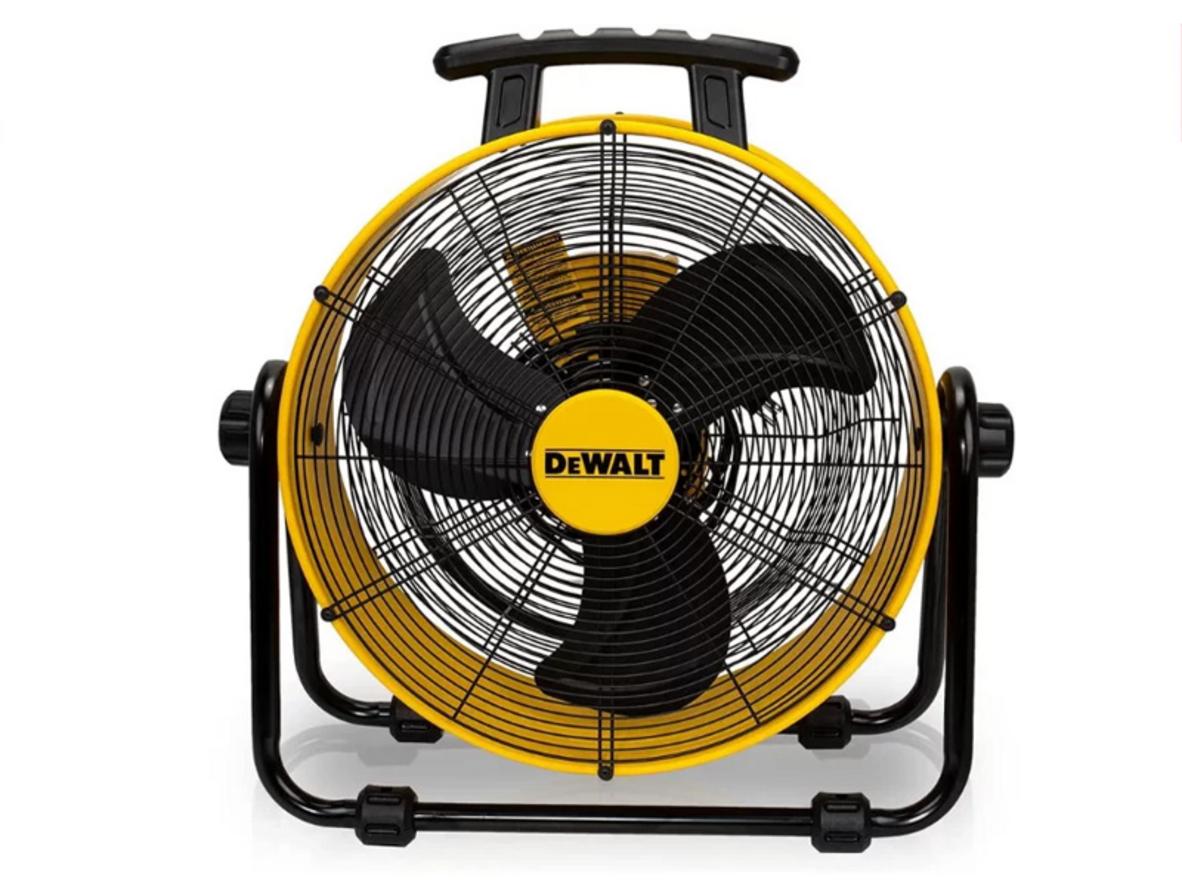 Quạt sàn công nghiệp DeWalt 20 inch DXF2035 cho không gian rộng cần gió mạnh.