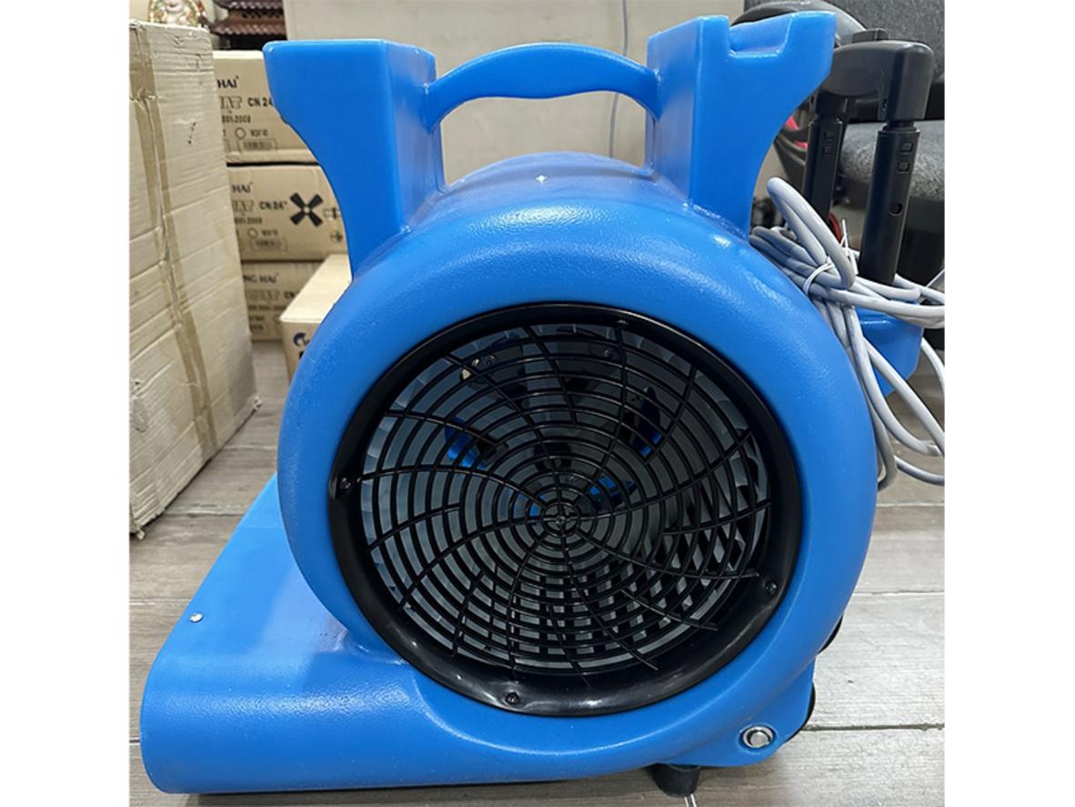 Công suất 850W hỗ trợ làm khô nhanh và ổn định trong thực tế.
