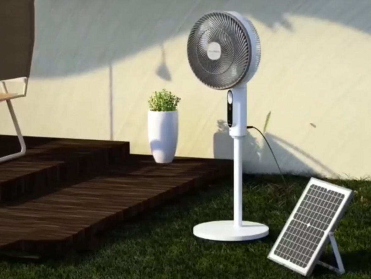 Remote và hẹn giờ giúp sử dụng quạt tiện hơn trong sinh hoạt hằng ngày.