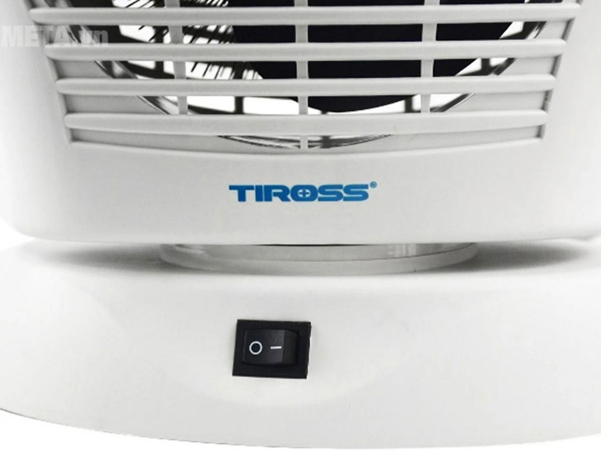 Công suất 2.000W hỗ trợ làm ấm nhanh cho phòng nhỏ đến vừa.