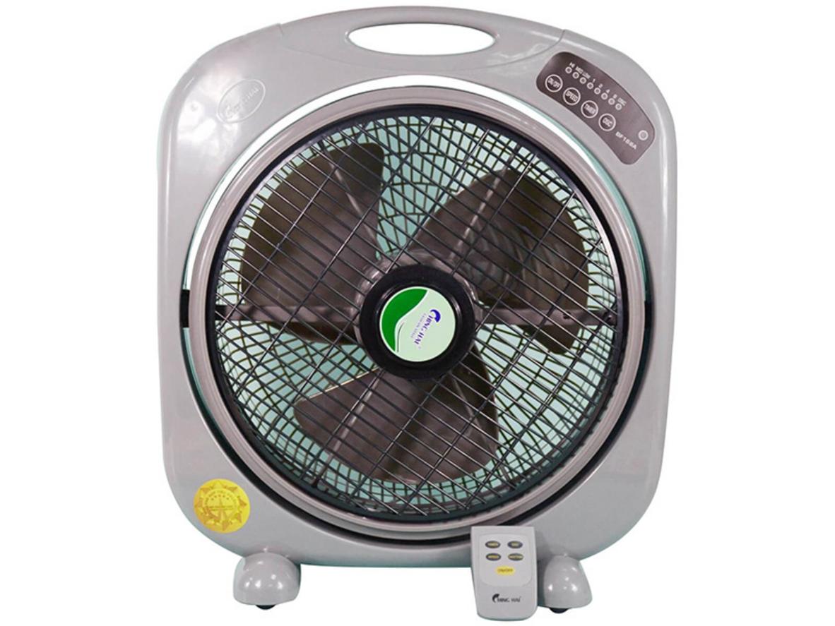 Quạt tản gió Ching Hai BF168A có điều khiển, thiết kế gọn cho gia đình.