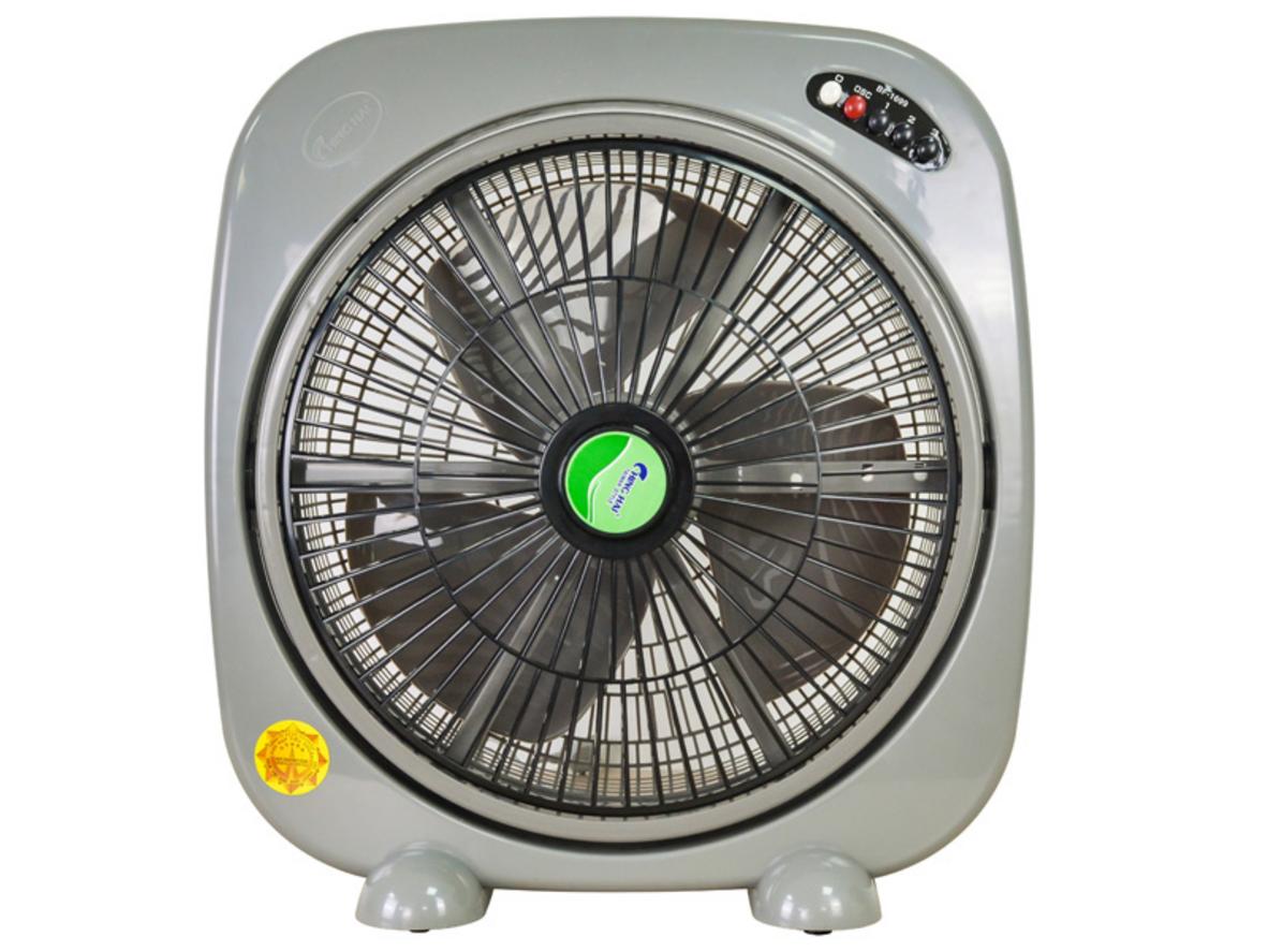 Quạt tản gió Ching Hai BF1699 với thiết kế quạt hộp gọn và luồng gió mạnh.