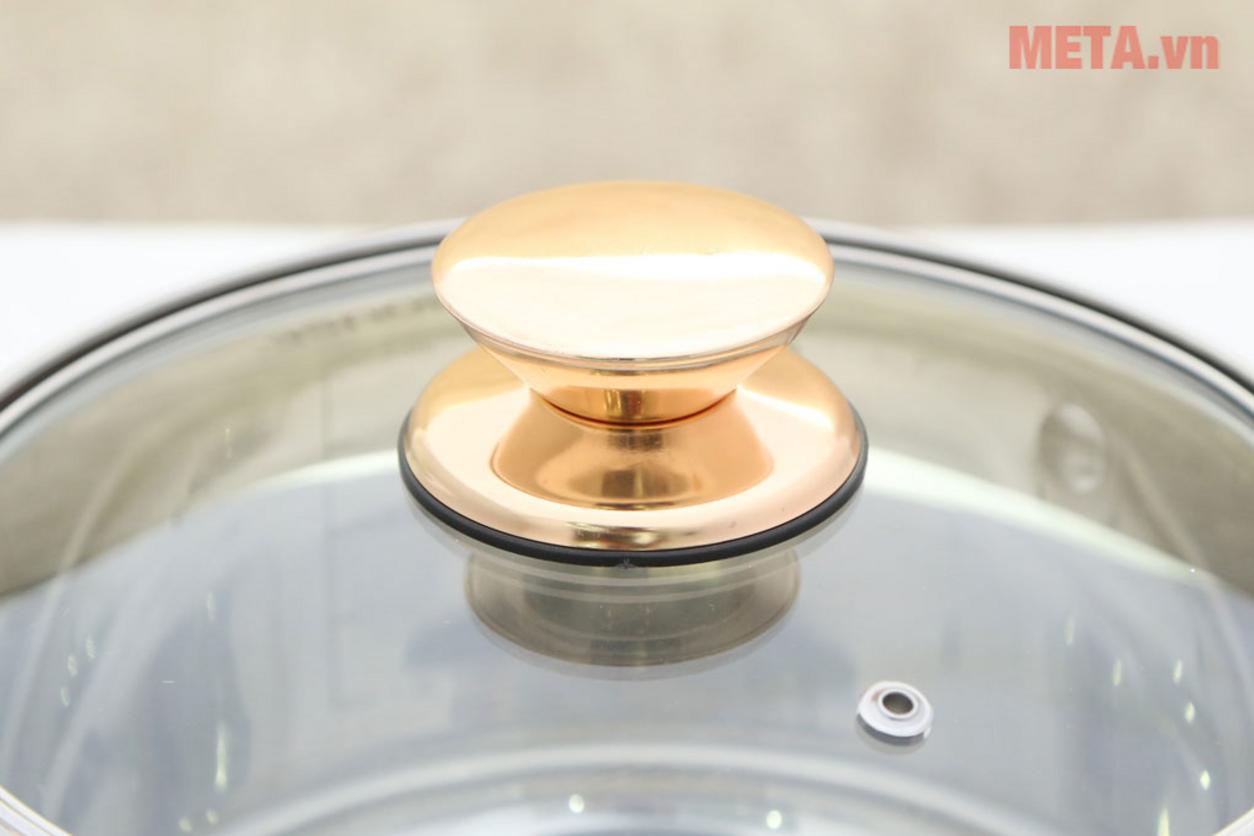 Thân inox 201 sáng bóng giúp bộ nồi bền đẹp và dễ vệ sinh.