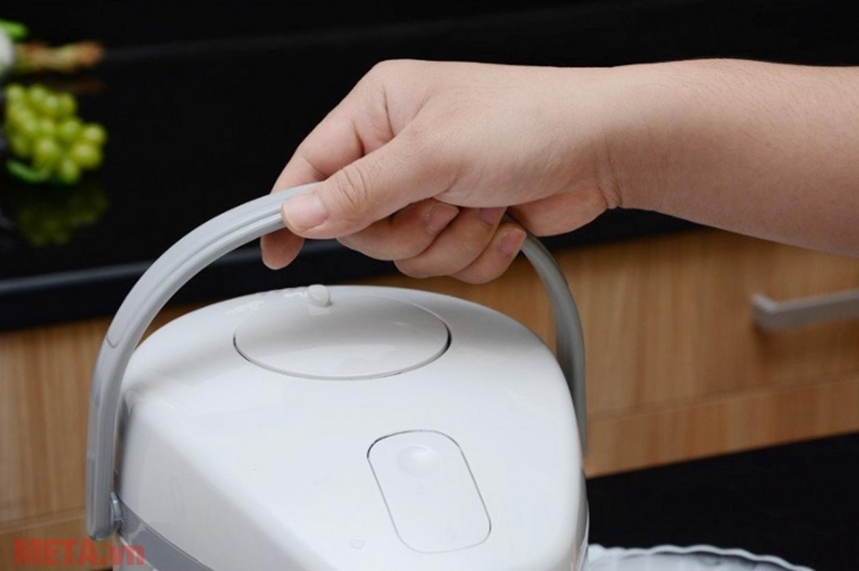 Giữ ấm 90°C giúp nước nóng sẵn cho nhu cầu dùng hằng ngày.