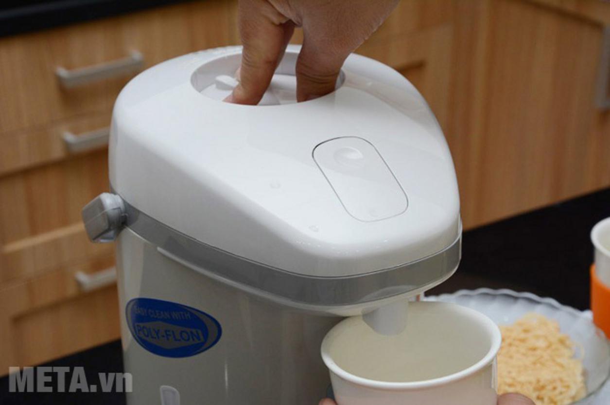 Ruột phủ chống dính giúp việc vệ sinh bình đơn giản hơn.